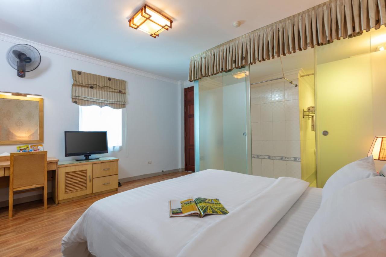Blau Hotel Hanoi Esterno foto