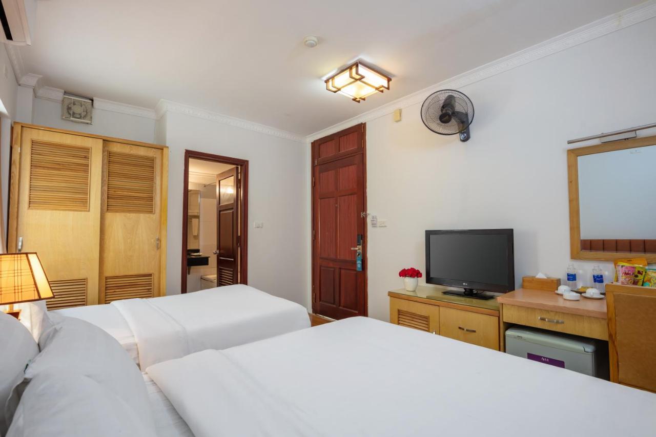 Blau Hotel Hanoi Esterno foto